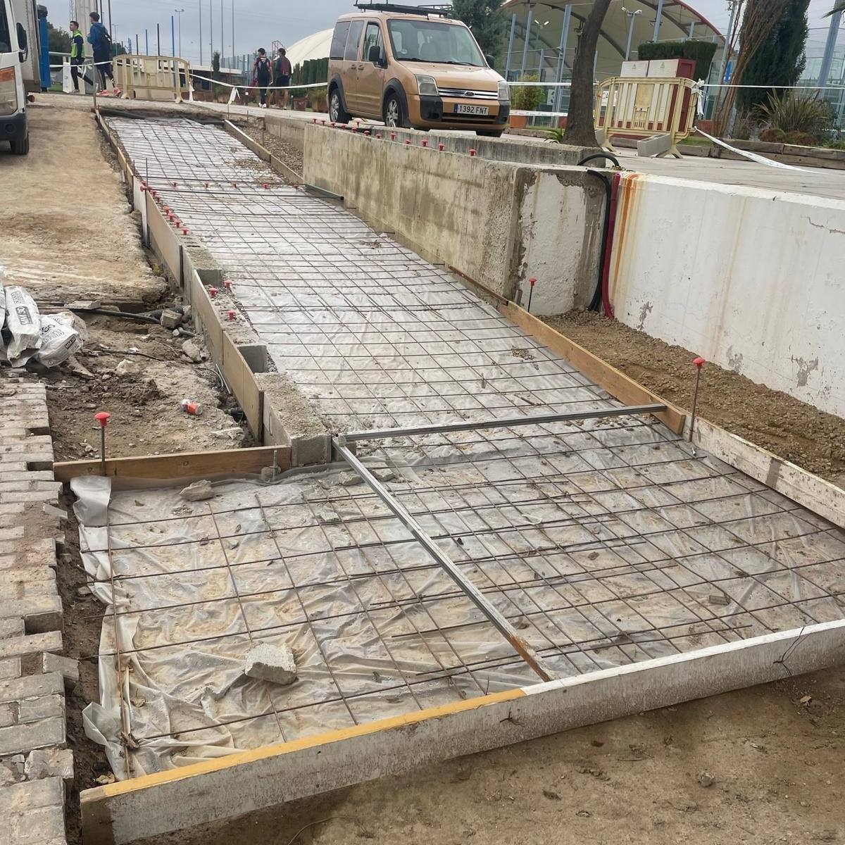 PASARELA PEATONAL ESTADIO OLIMPICO LA CARTUJA SEVILLA